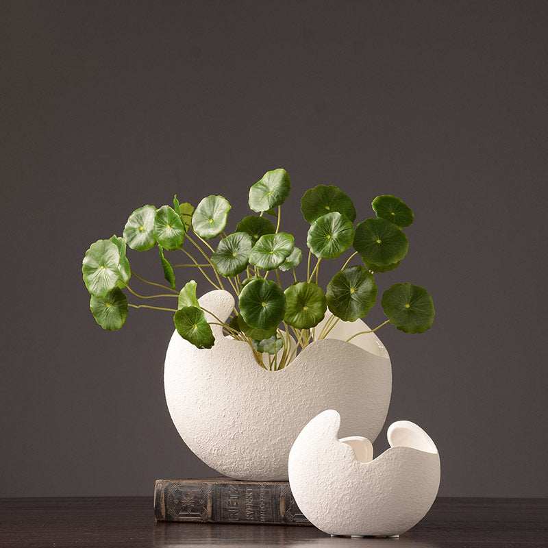 White Modern Ceramic Round Textured Vase